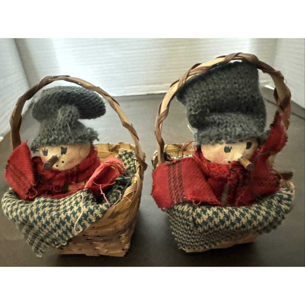 Folk Art Quilt Snowman Basket Lot of 2‎ Christmas Ornament ORN109